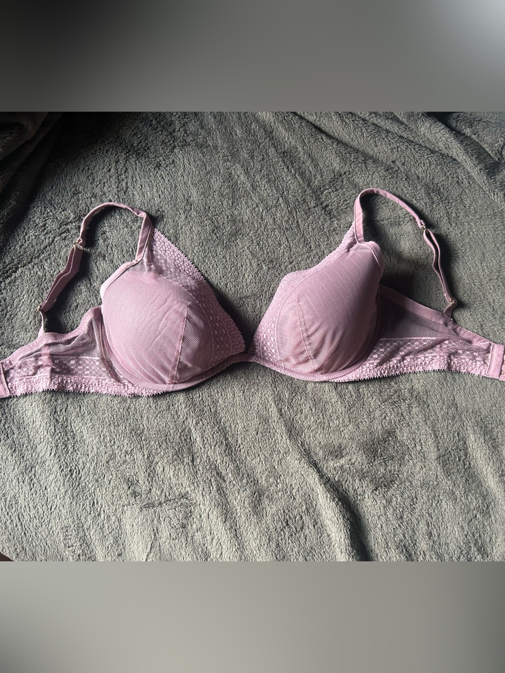 Victoria's Secret Light Purple Lace Plunge Bra